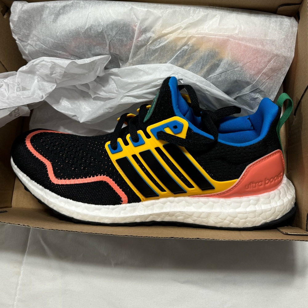 Adidas Ultraboost 1.0 unisex MEN: 6 1/2 WOMEN: 71/2